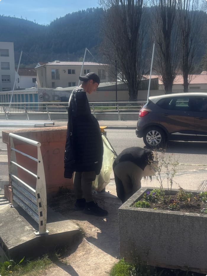 Nettoyage de Printemps XXL : les jeunes de la Mission Locale s'engagent pour une ville plus propre !