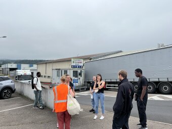 Découverte industrielle : des jeunes en immersion chez Lucart à Laval-sur-Vologne