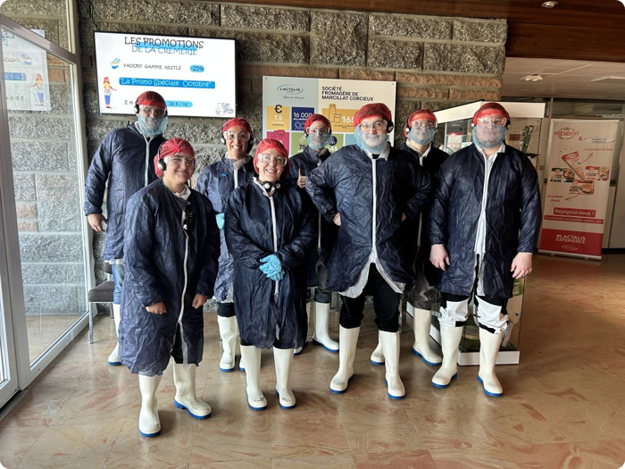 Visite à la fromagerie Marcillat : une immersion réussie pour les jeunes de la Mission Locale