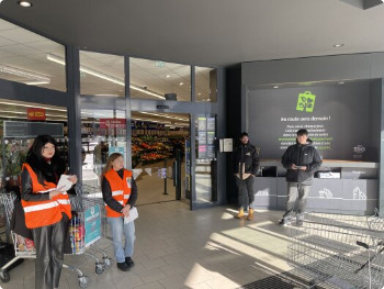 Quatre jeunes mobilisés pour la grande collecte communale